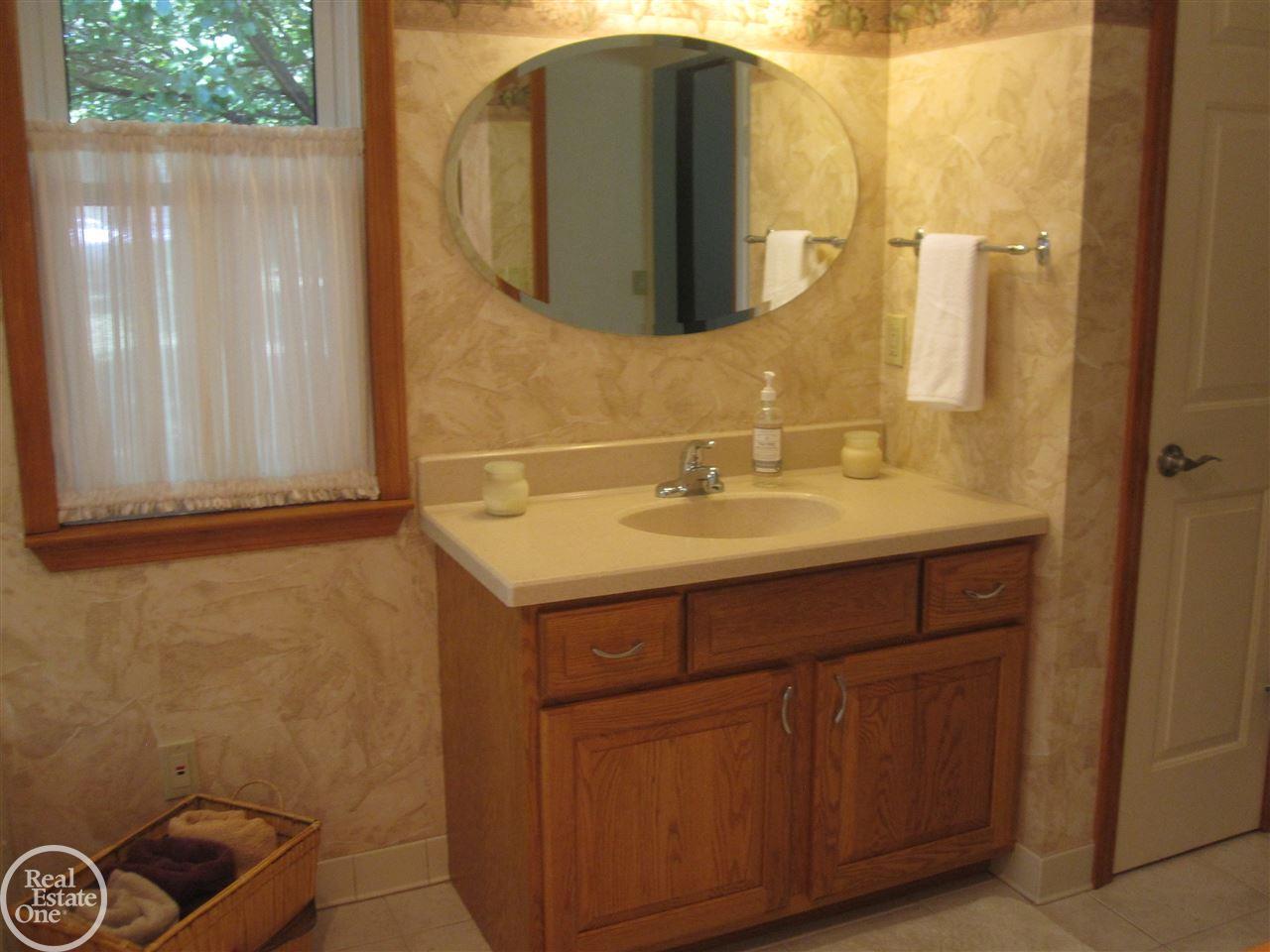 51172 Baker Road Chesterfield, MI 48047 - Photo 28 of 53