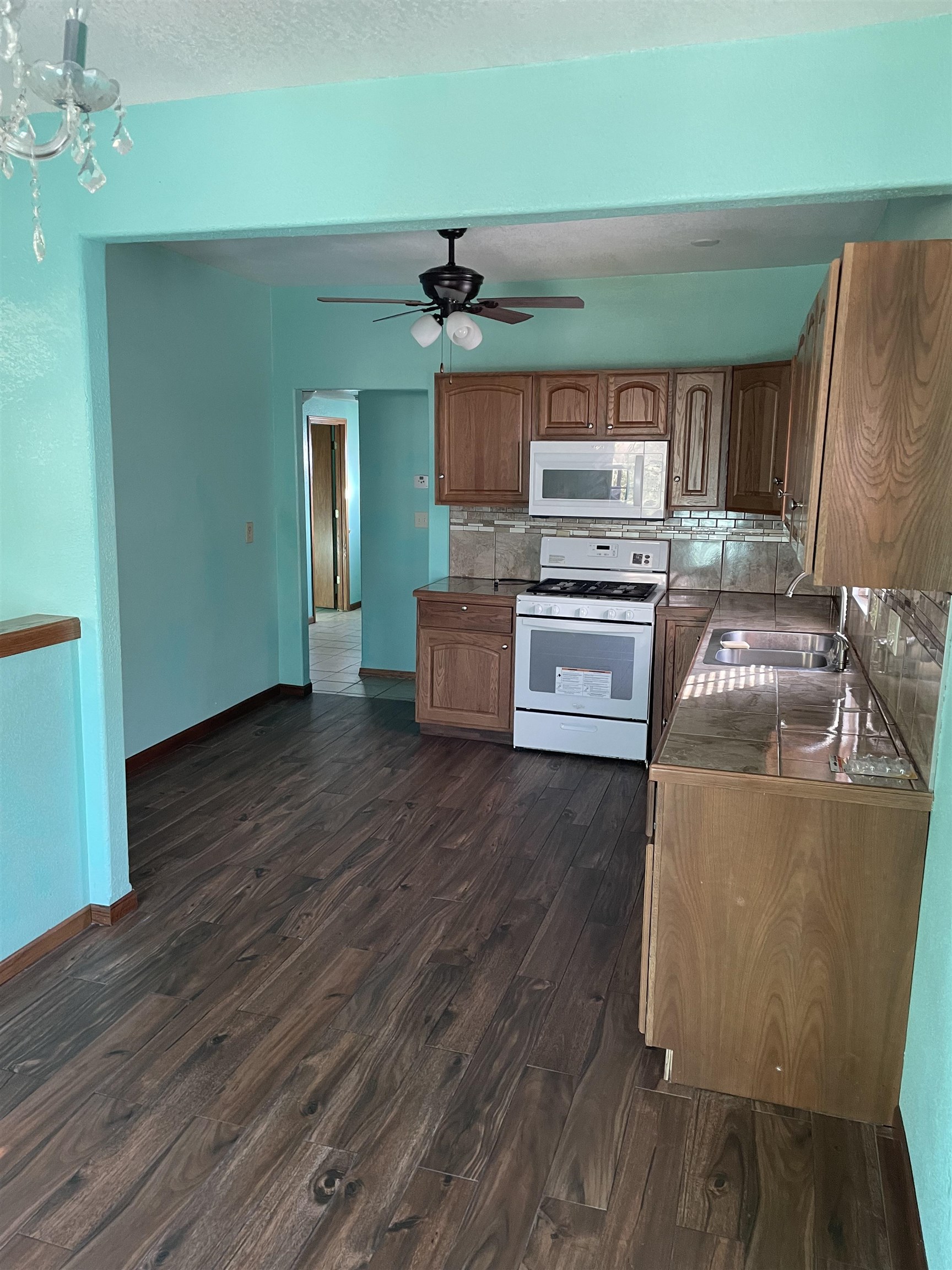 1112 North Sheridan Street Wichita, KS 67203 - Photo 11 of 24