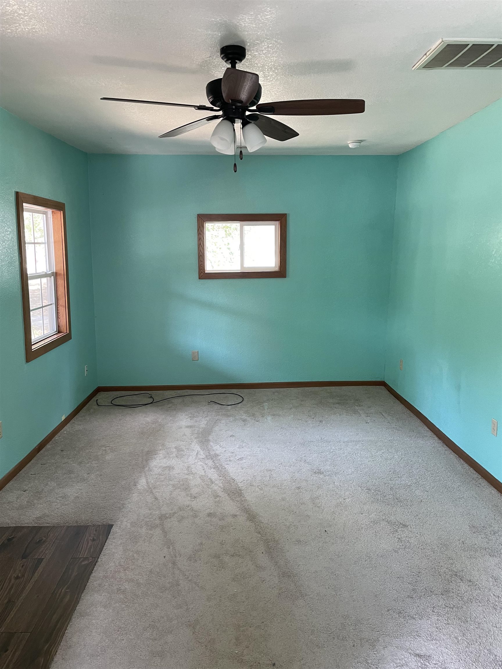 1112 North Sheridan Street Wichita, KS 67203 - Photo 3 of 24