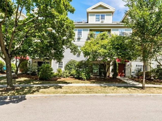 $235,000 | 5 Hildred Drive, Burlington, VT 05401