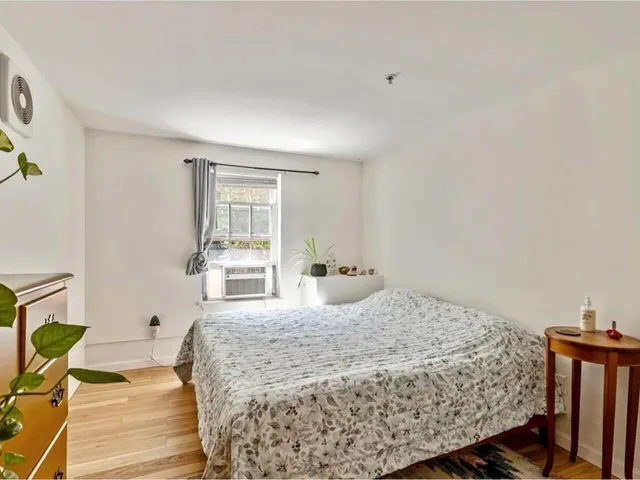 $235,000 | 5 Hildred Drive, Burlington, VT 05401