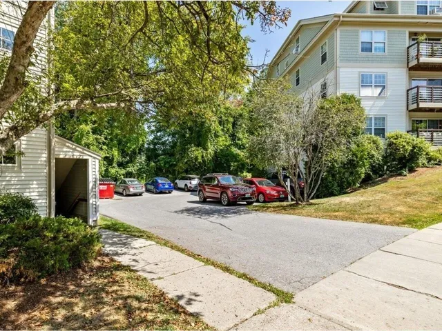 $235,000 | 5 Hildred Drive, Burlington, VT 05401