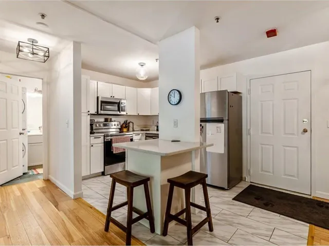 $235,000 | 5 Hildred Drive, Burlington, VT 05401