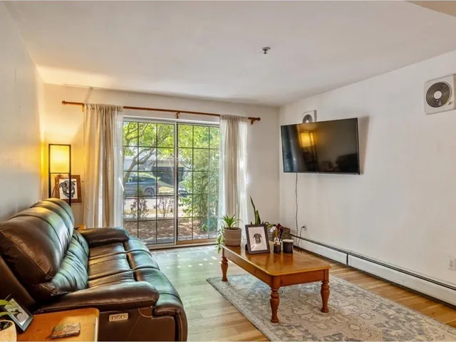 $235,000 | 5 Hildred Drive, Burlington, VT 05401