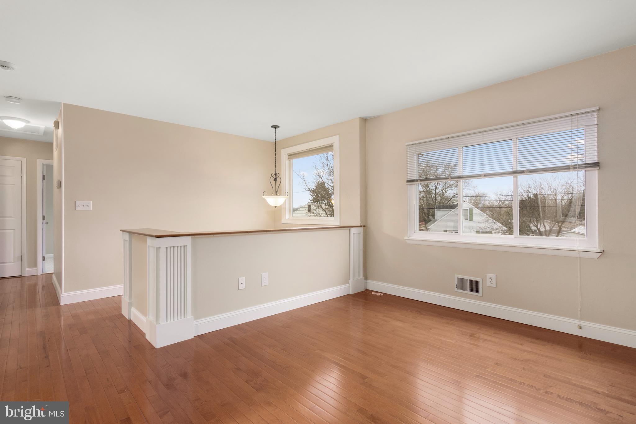 105 Bar Harbor Road Pasadena, MD 21122 - Photo 3 of 30 Interior (General)