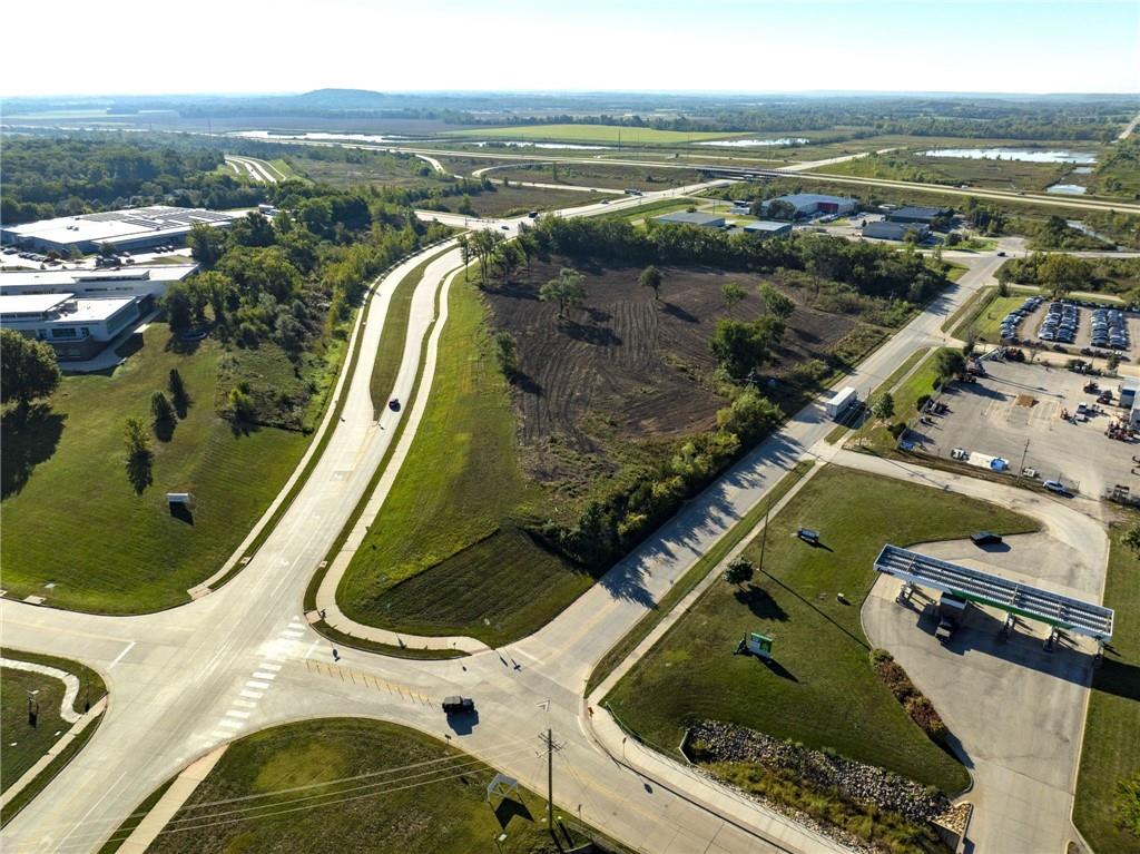 2900-2905 Haskell Lane Lawrence, KS 66046 - Photo 2 of 36