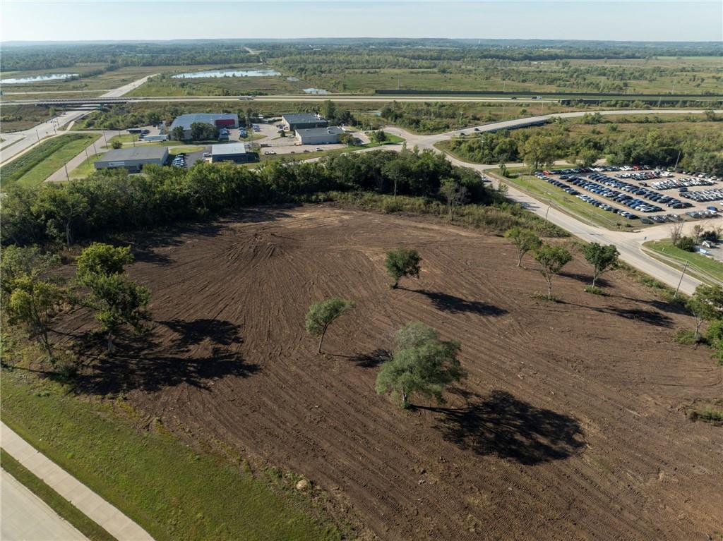 2900-2905 Haskell Lane Lawrence, KS 66046 - Photo 33 of 36
