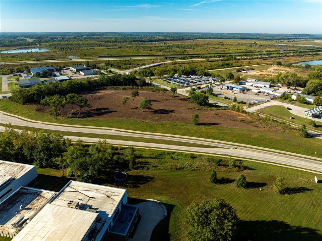 2900-2905 Haskell Lane Lawrence, KS 66046 - Photo 6 of 36
