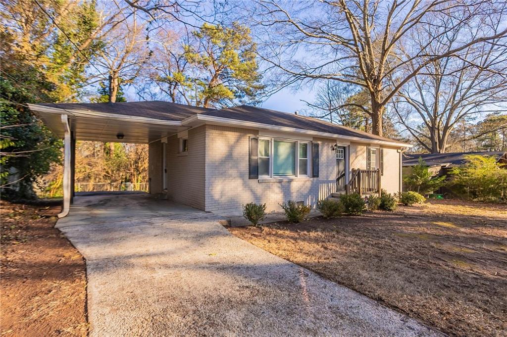 2196 Knoll Drive Decatur, GA 30032 - Photo 3 of 24