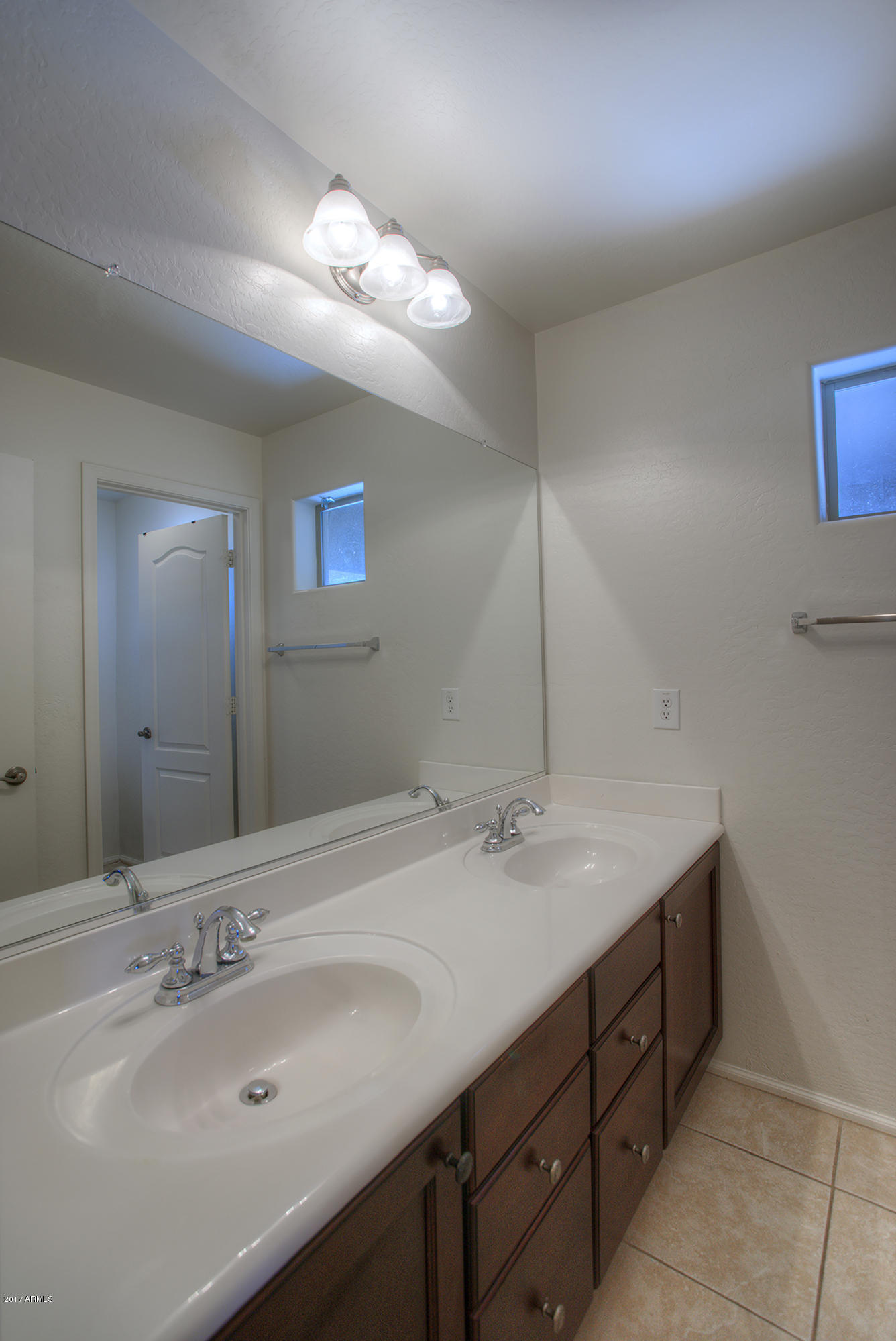 2514 East Ridge Creek Road Phoenix, AZ 85024 - Photo 13 of 17 ridge_creek_14