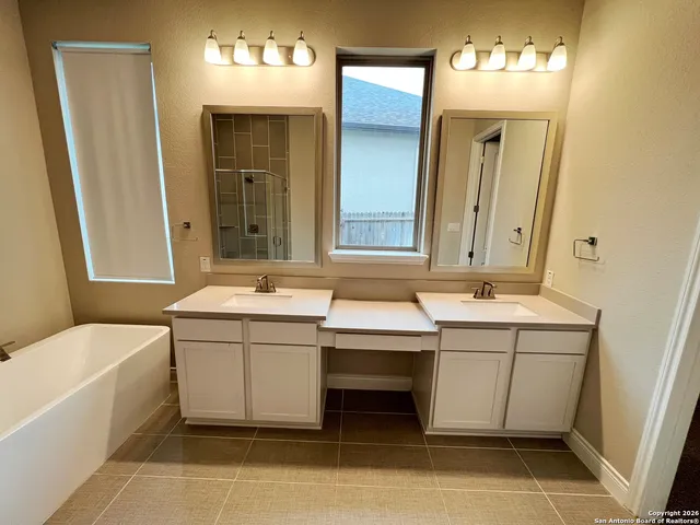 $2,495 | 1180 Cadogan Squire, San Antonio, TX 78260