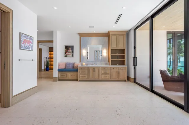 $85,000,000 | 1260 South Ocean Boulevard, Manalapan, FL 33462