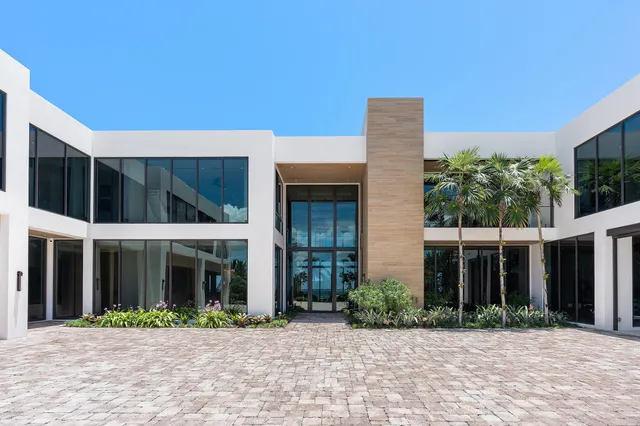 $85,000,000 | 1260 South Ocean Boulevard, Manalapan, FL 33462