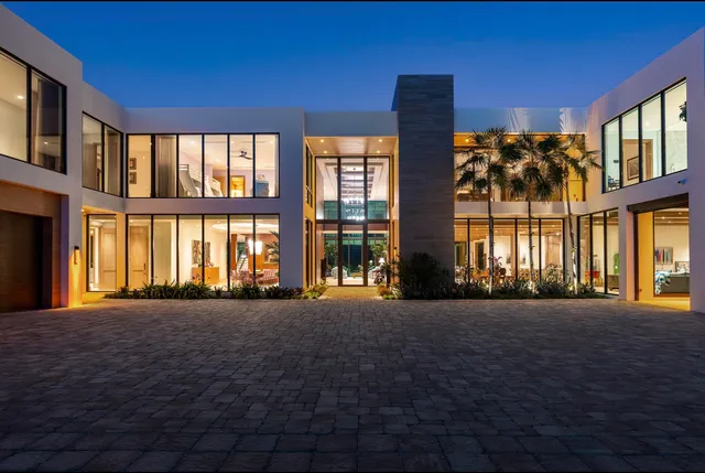 $85,000,000 | 1260 South Ocean Boulevard, Manalapan, FL 33462