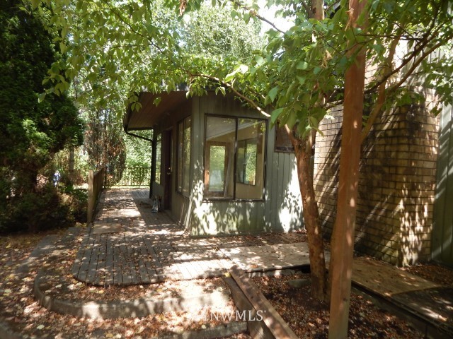 8901 West Lake Cochran Road Monroe, WA 98272 - Photo 4 of 22
