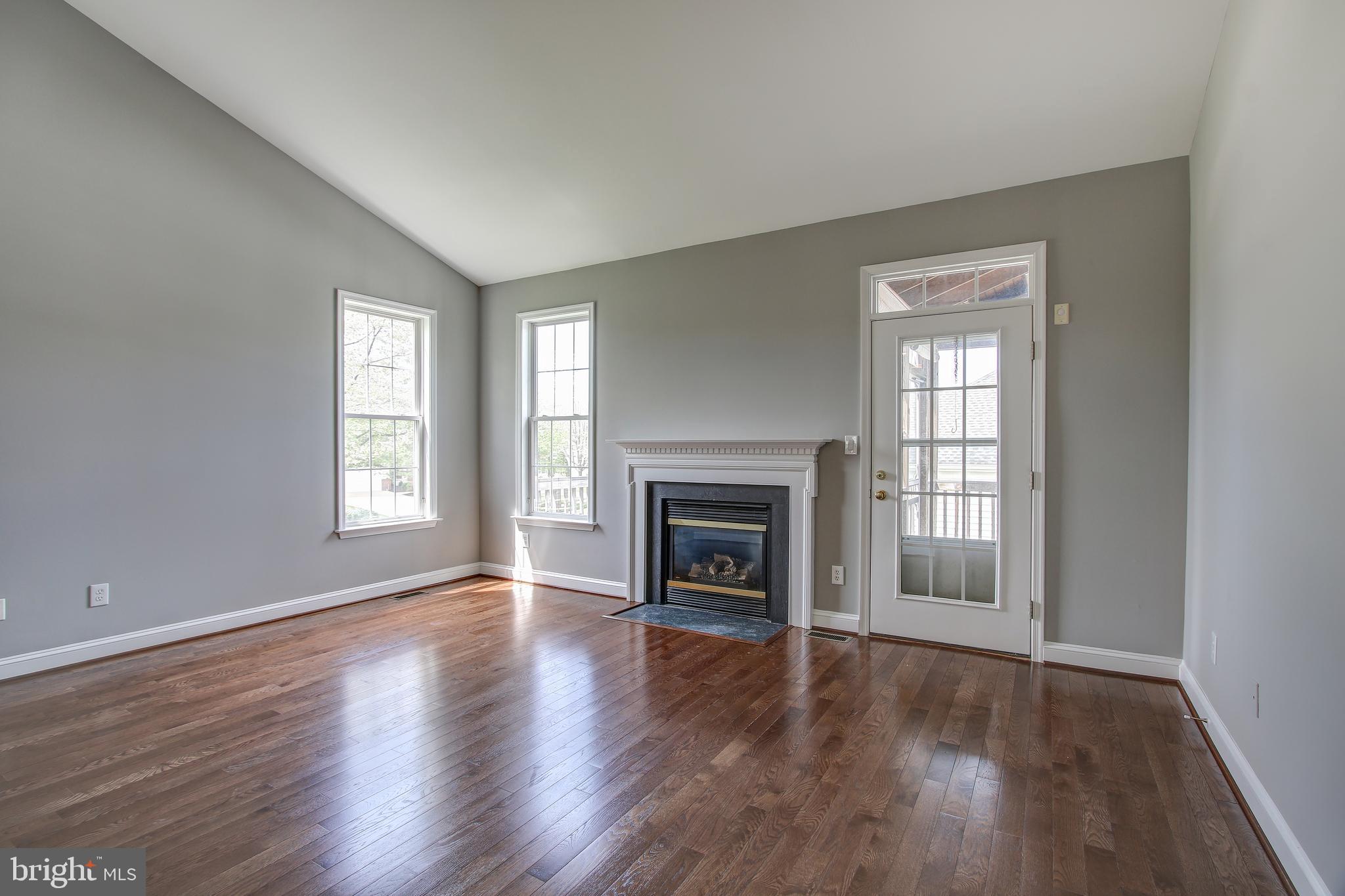 13620 Ryton Ridge Lane Gainesville, VA 20155 - Photo 15 of 34 Family Room