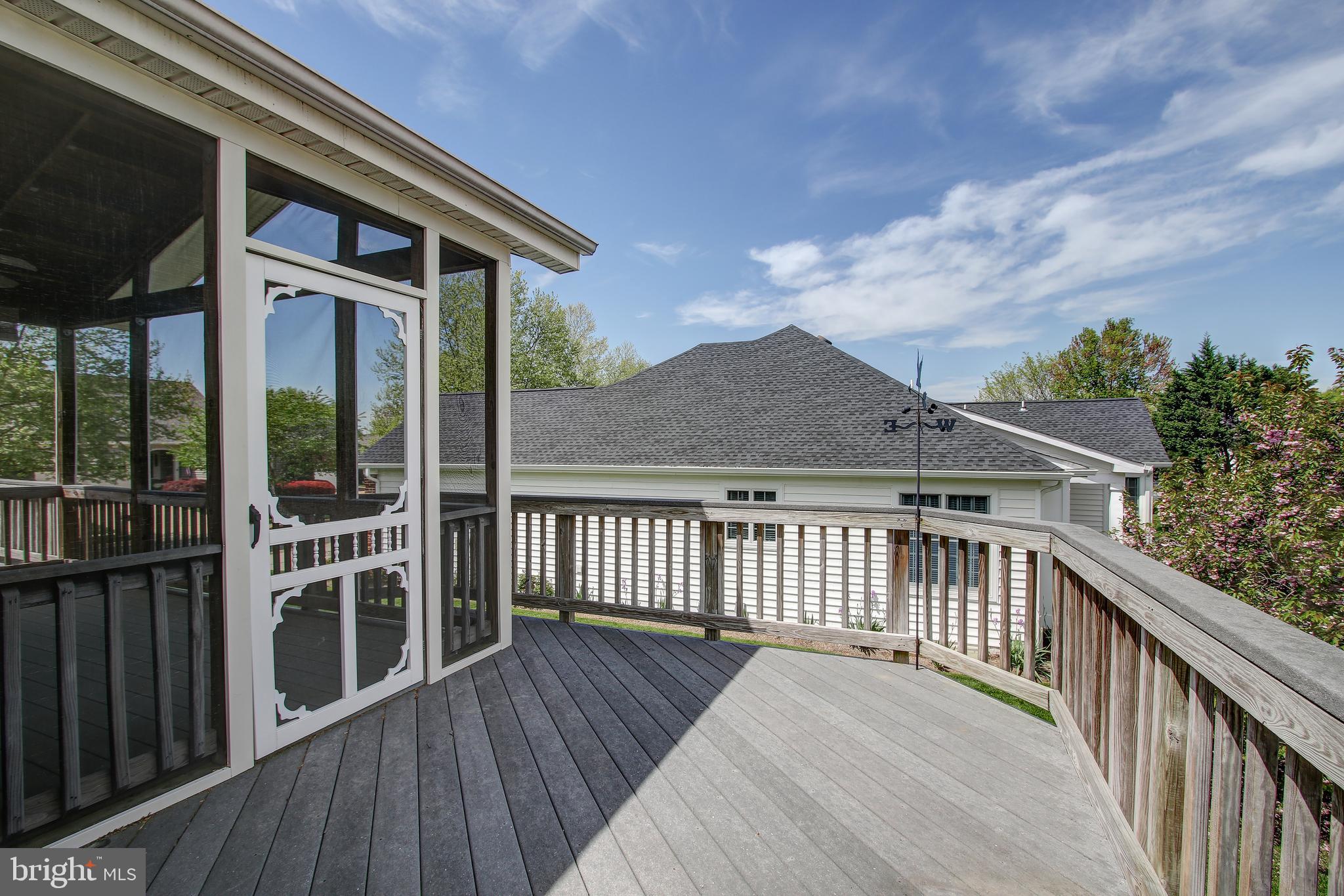 13620 Ryton Ridge Lane Gainesville, VA 20155 - Photo 18 of 34 Composite Deck area