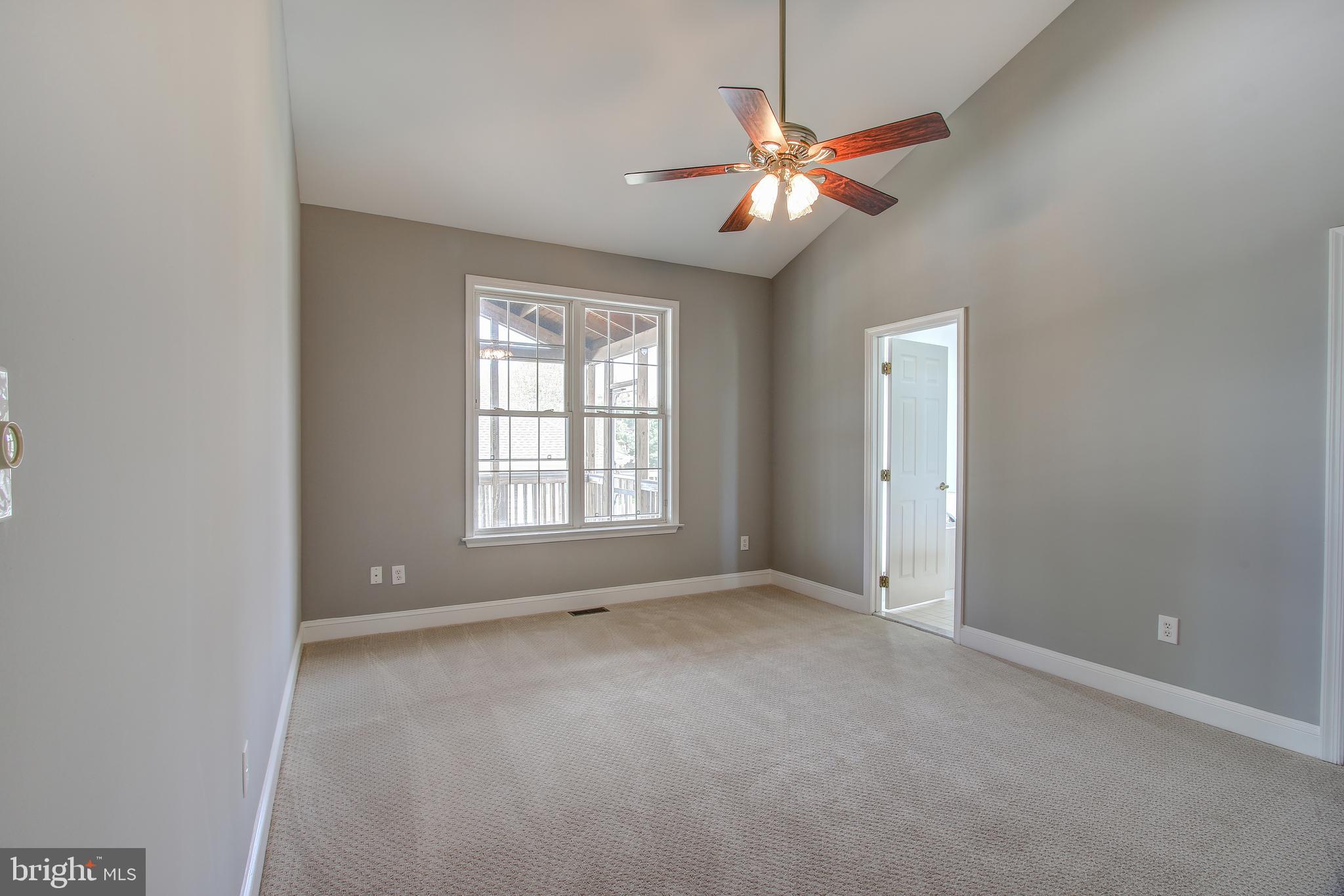 13620 Ryton Ridge Lane Gainesville, VA 20155 - Photo 20 of 34 Master Bedroom with Walk-in Closet