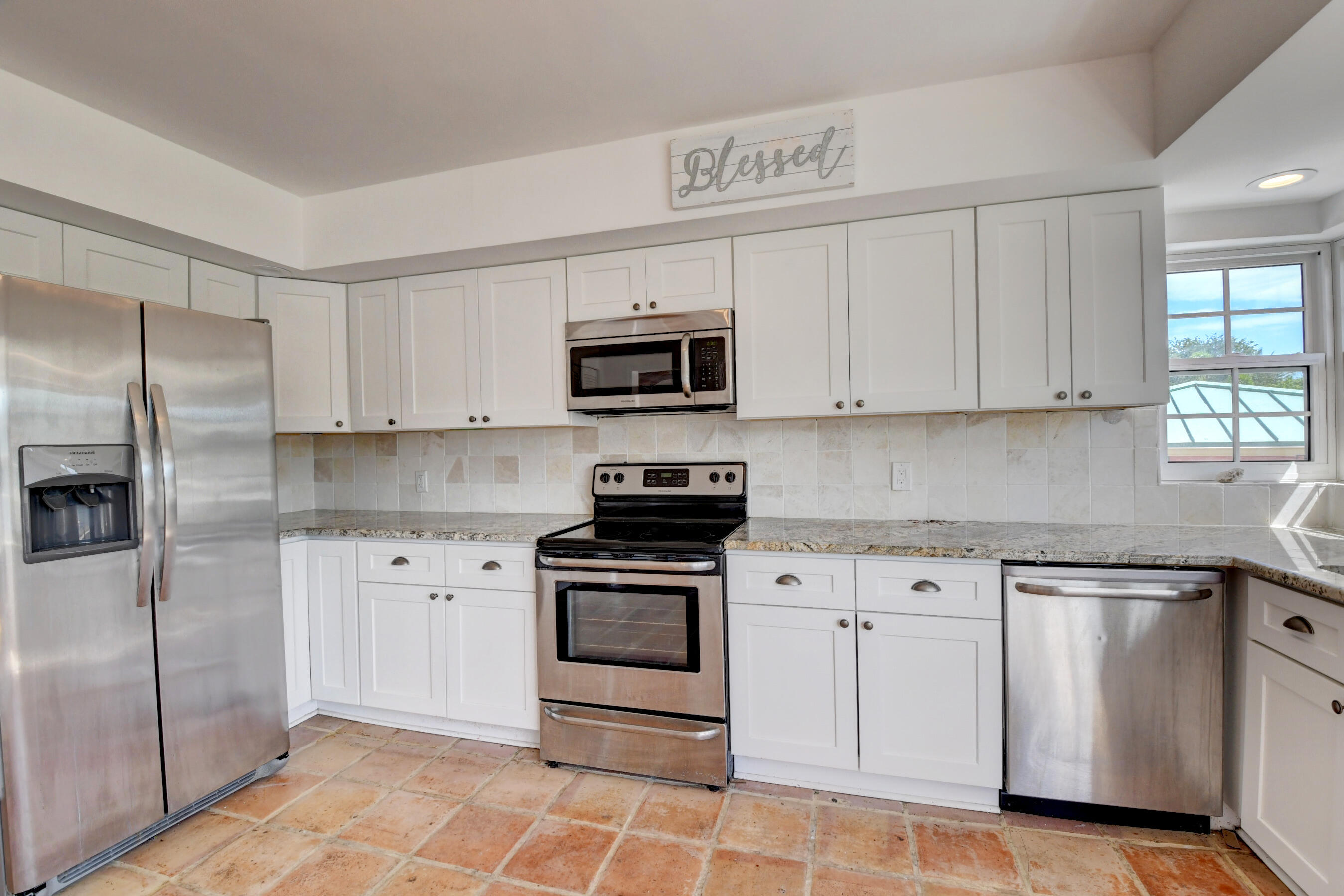 301 Gulfstream Drive Delray Beach, FL 33444 - Photo 3 of 33 23_dsc_1617_18_19_20_21