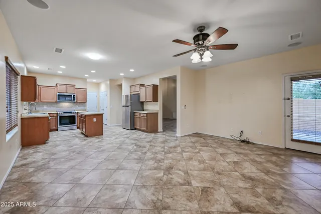 $2,299 | 26196 West Burnett Road, Buckeye, AZ 85396