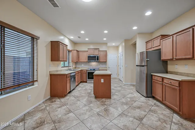 $2,299 | 26196 West Burnett Road, Buckeye, AZ 85396