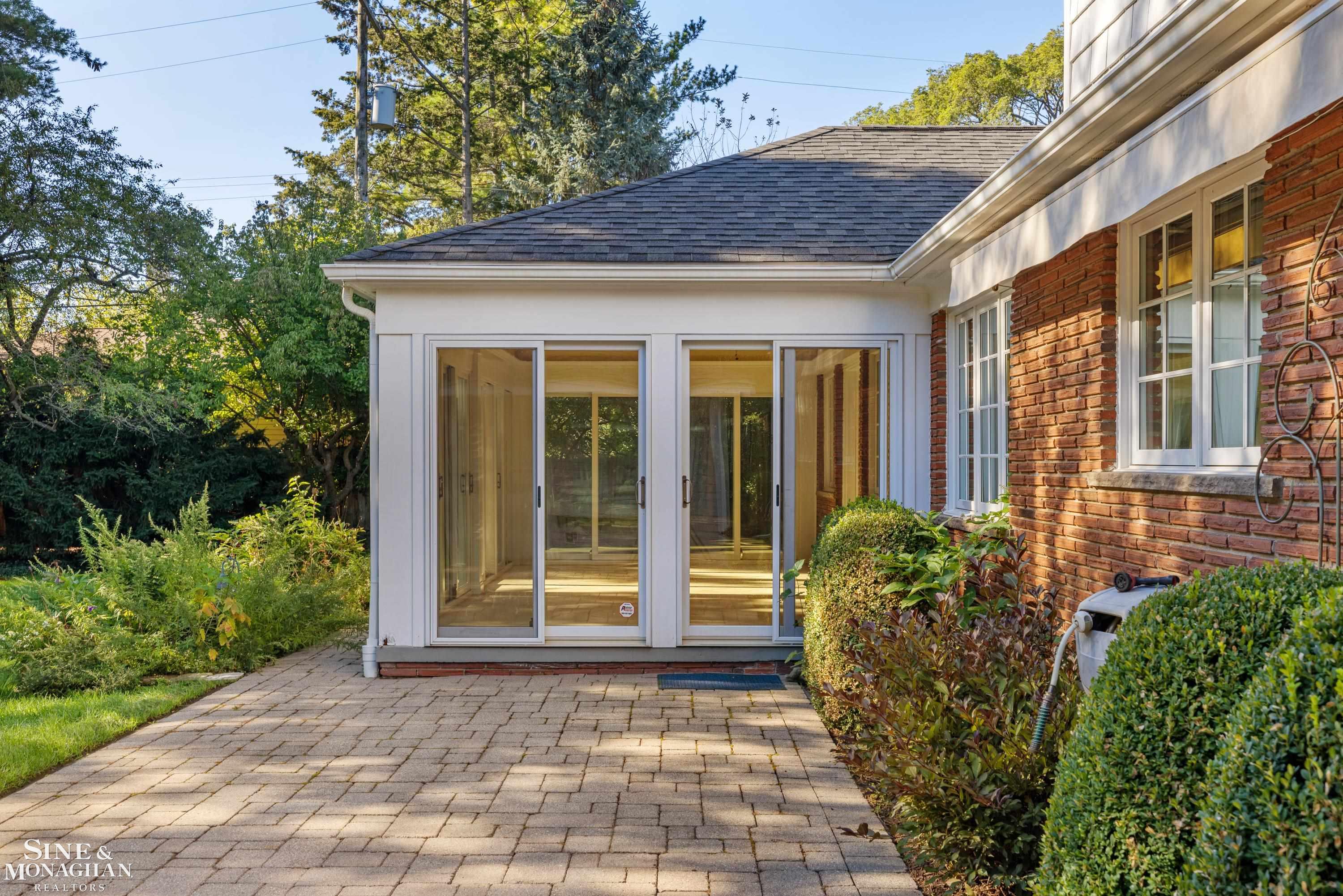 216 Ridge Road Grosse Pointe Farms, MI 48236 - Photo 45 of 50