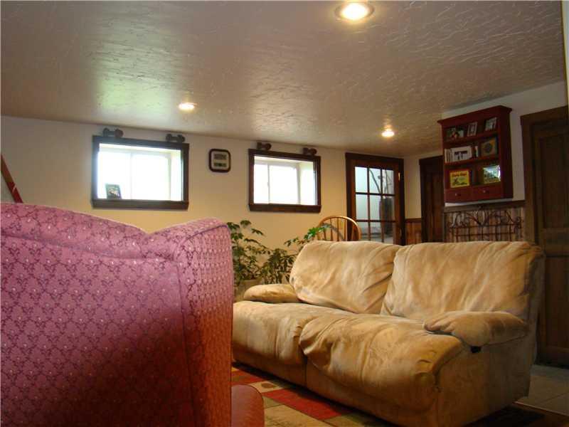 128 Moose Brook Road Ludlow, ME 04730 - Photo 16 of 34 Interior Space/Layout.