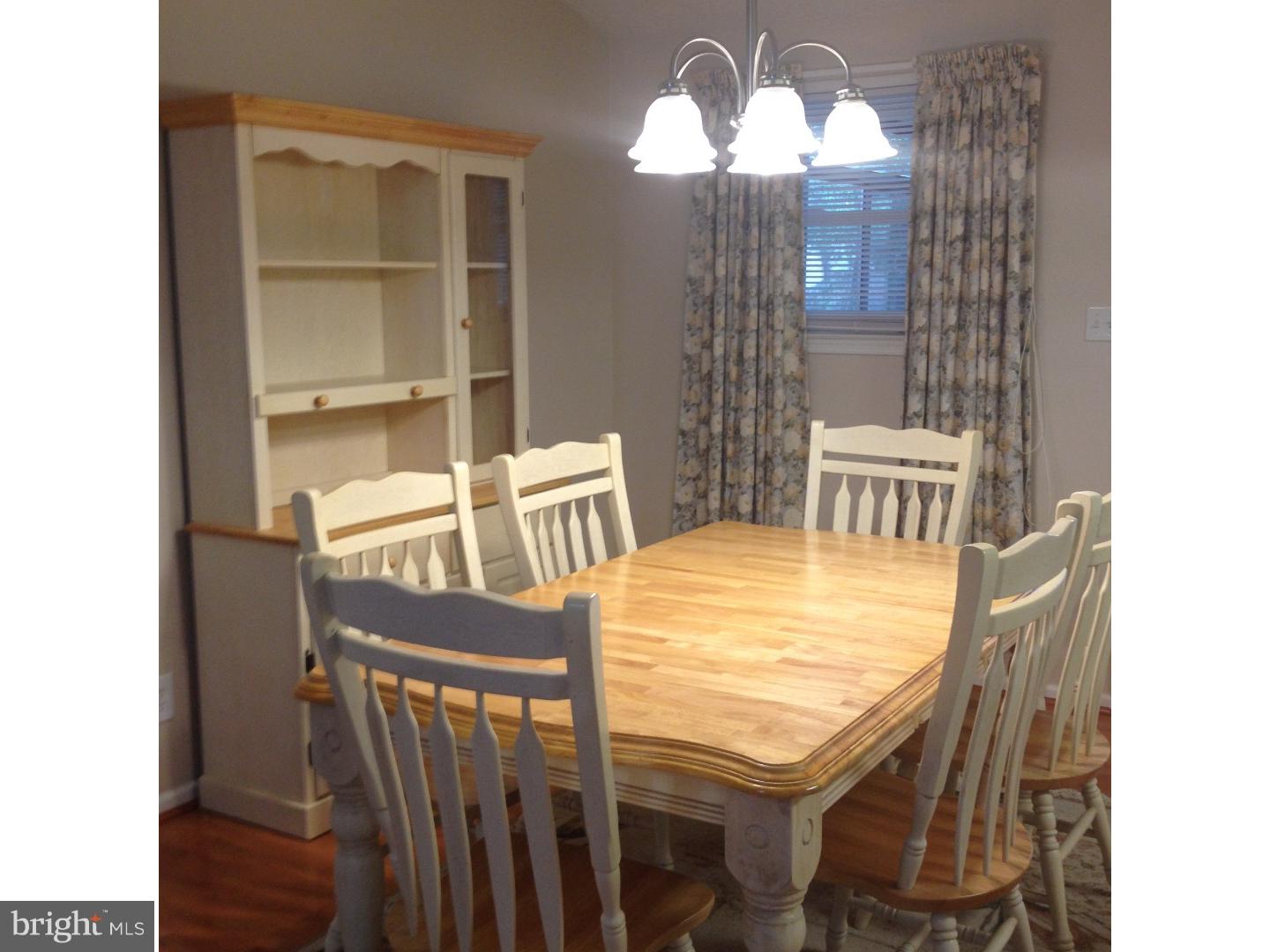 267 Peppermill Road West Berlin, NJ 08091 - Photo 7 of 25 Dining Room