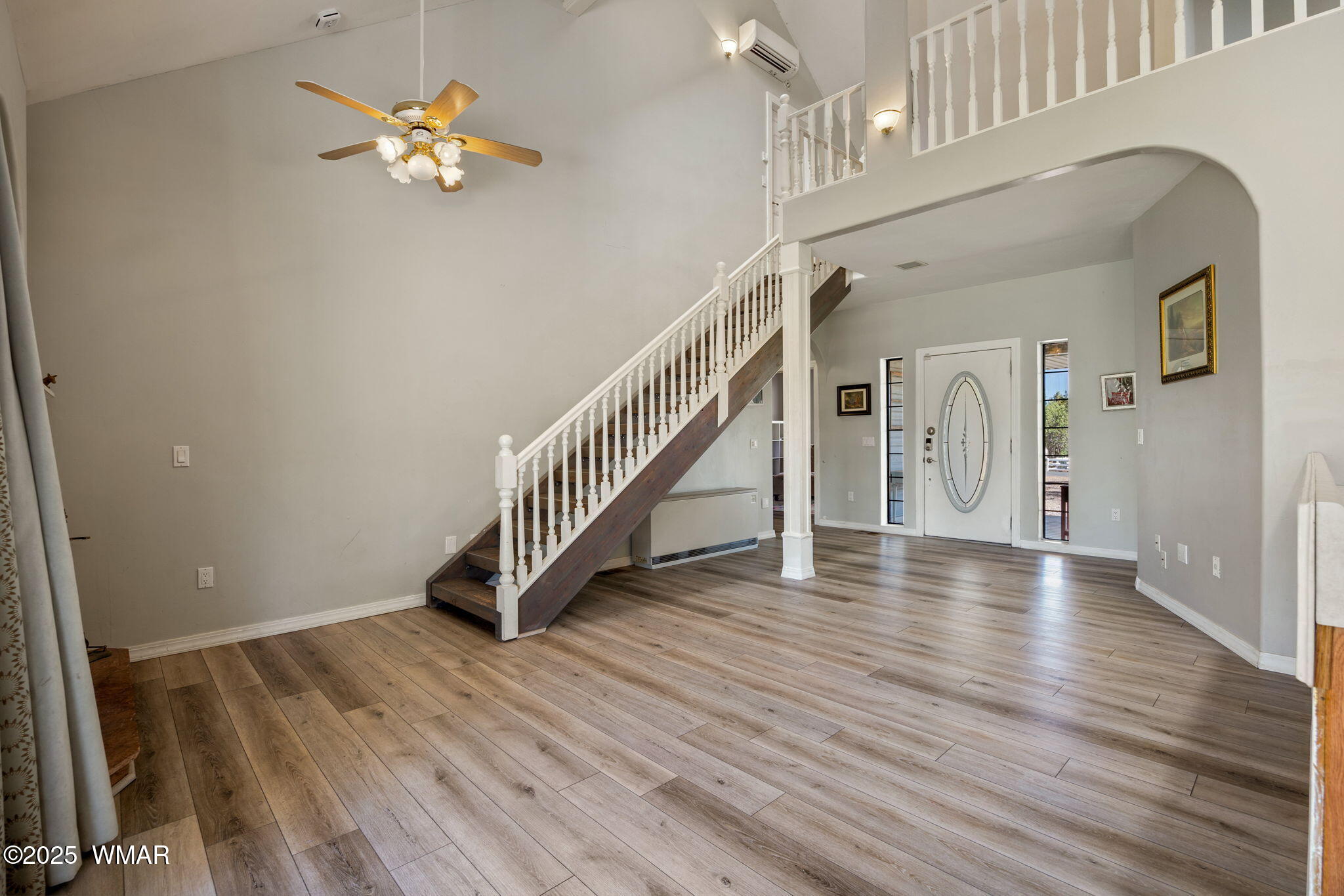 6853 Rim Rock Road Show Low, AZ 85901 - Photo 2 of 42 Living Room to entry