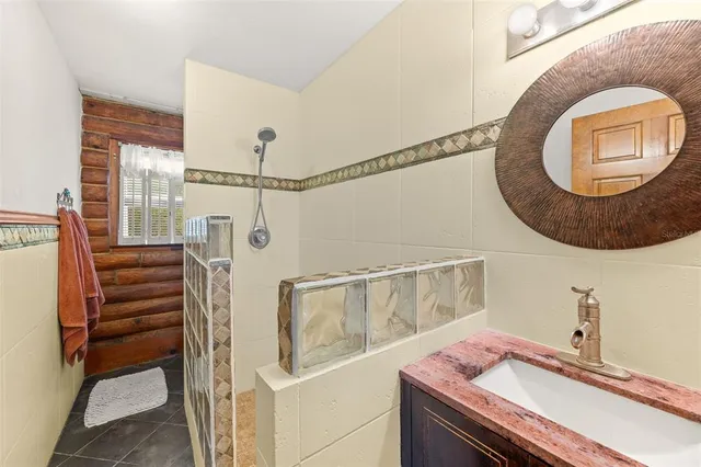 a view of a outdoor space