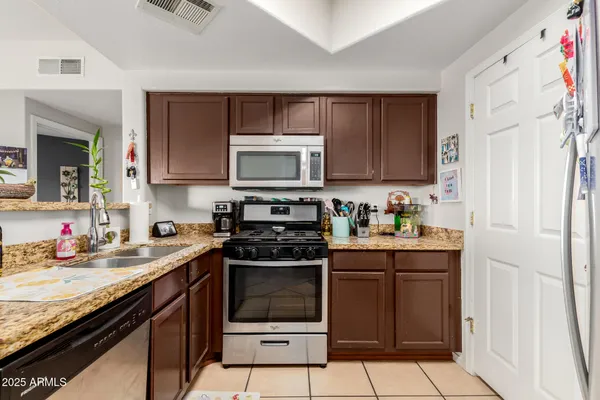 $264,500 | 10030 West Indian School Road, Unit 111, Phoenix, AZ 85037