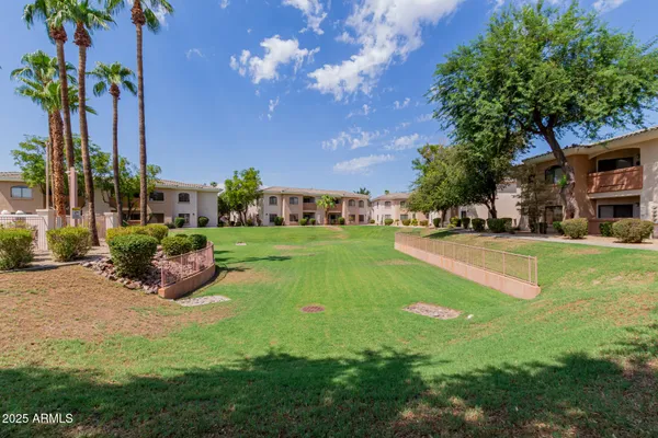 $264,500 | 10030 West Indian School Road, Unit 111, Phoenix, AZ 85037