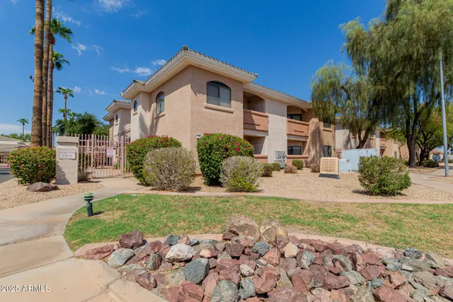 $264,500 | 10030 West Indian School Road, Unit 111, Phoenix, AZ 85037
