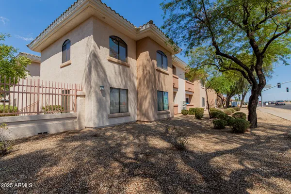 $264,500 | 10030 West Indian School Road, Unit 111, Phoenix, AZ 85037