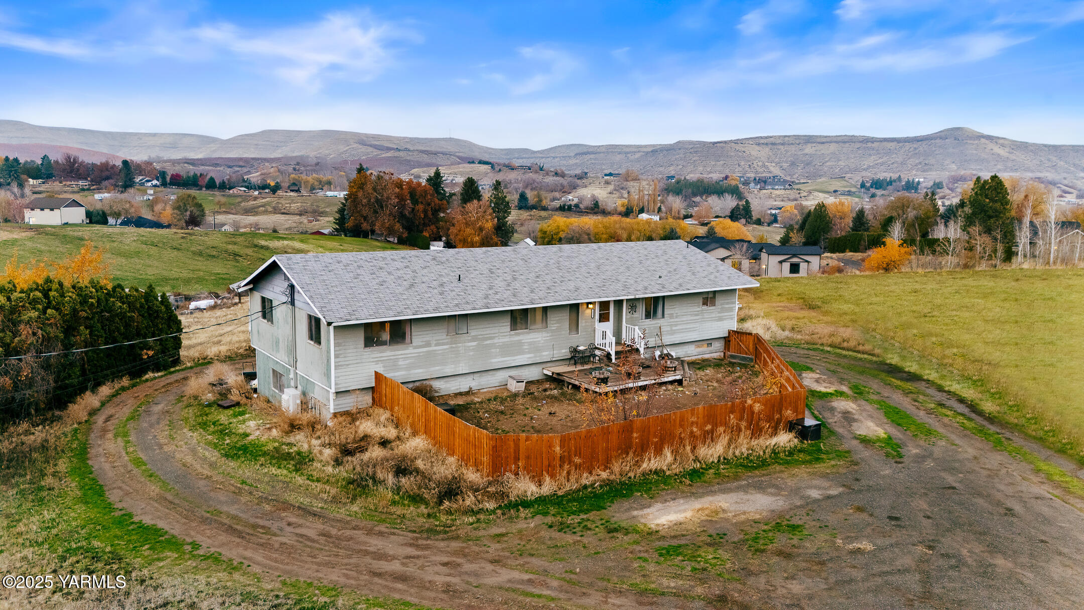 171 West Taylor Road Selah, WA 98942 - Photo 5 of 37 171WTaylorRd-10