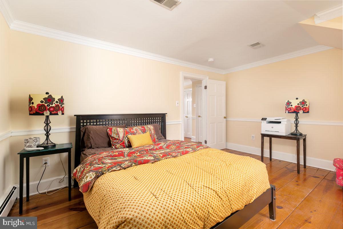 39846 Thomas Mill Road Leesburg, VA 20175 - Photo 23 of 42 A great place to relax after a long day.
