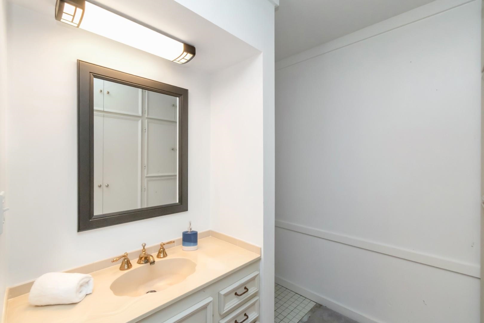 524 Spring Park Drive East Mobile, AL 36608 - Photo 25 of 56 Bathroom