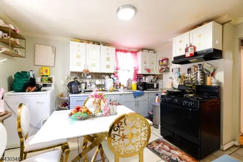 $650,000 | 58 11th Avenue West, Newark, NJ 07107