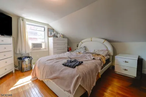 $650,000 | 58 11th Avenue West, Newark, NJ 07107