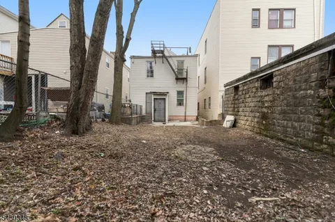 $650,000 | 58 11th Avenue West, Newark, NJ 07107