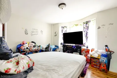 $650,000 | 58 11th Avenue West, Newark, NJ 07107