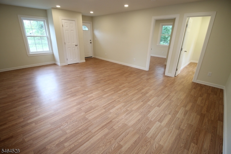 406 Skillman Road Skillman, NJ 08558 - Photo 32 of 38 Gallery Image 32