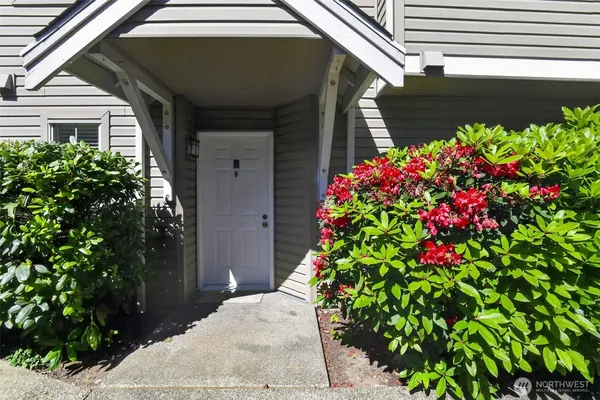 $2,500 | 2100 South 336th Street, Unit P5, Federal Way, WA 98003