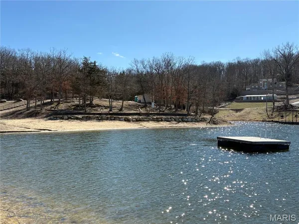 $31,900 | 336 Lake Shore Drive West, New Florence, MO 63363