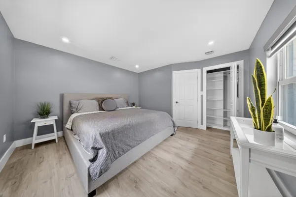 $710,000 | 801 Southeast 15th Street, Stuart, FL 34994