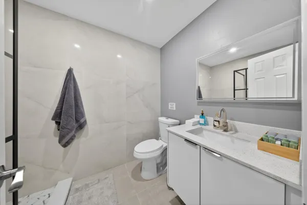 $710,000 | 801 Southeast 15th Street, Stuart, FL 34994