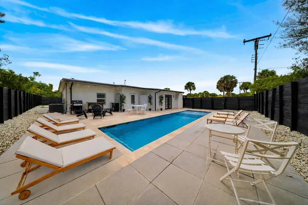 $710,000 | 801 Southeast 15th Street, Stuart, FL 34994