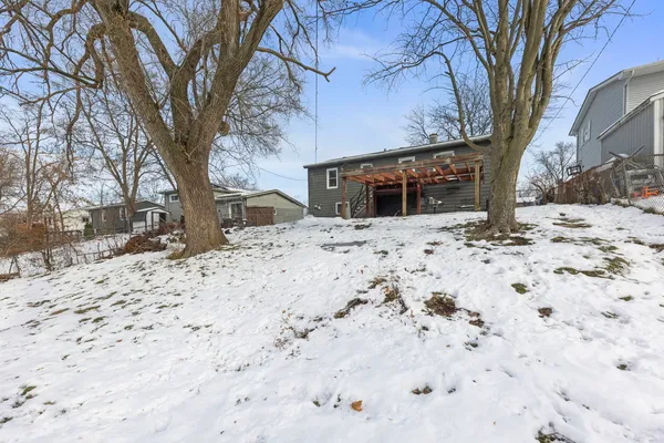 $349,999 | 1364 Leslie Lane East, Glendale Heights, IL 60139