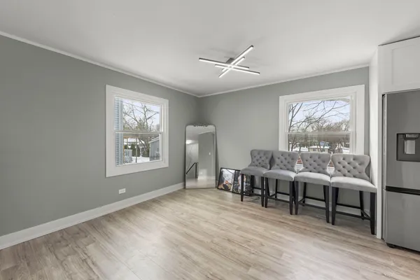 $349,999 | 1364 Leslie Lane East, Glendale Heights, IL 60139
