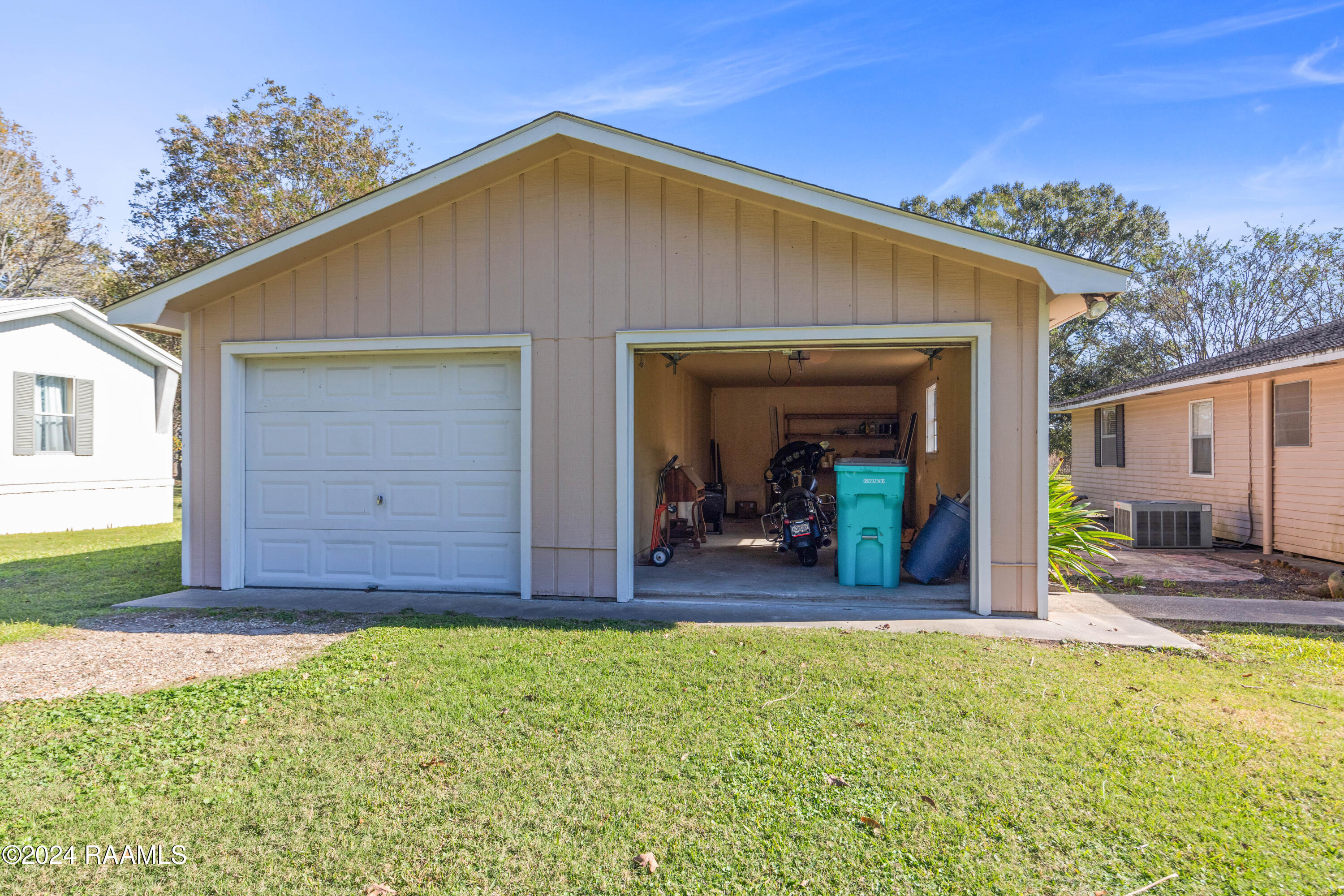770 Acadiana Road Opelousas, LA 70570 - Photo 14 of 20 770Acadiana-17